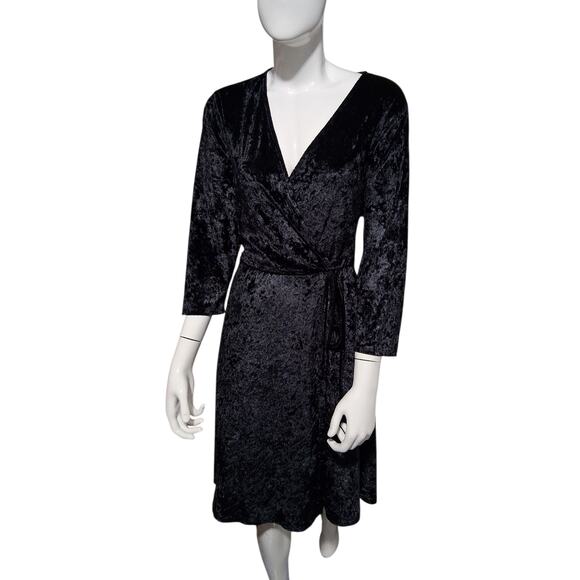 Torrid Women’s size 1X Whimsigoth Crushed Velvet V-Neck Witchy Faux Wrap Dress - Picture 11 of 11